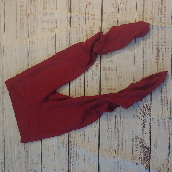 FABLETICS PURE LUXE RUCHED LEG LEGGINGS - Picture 1 of 8